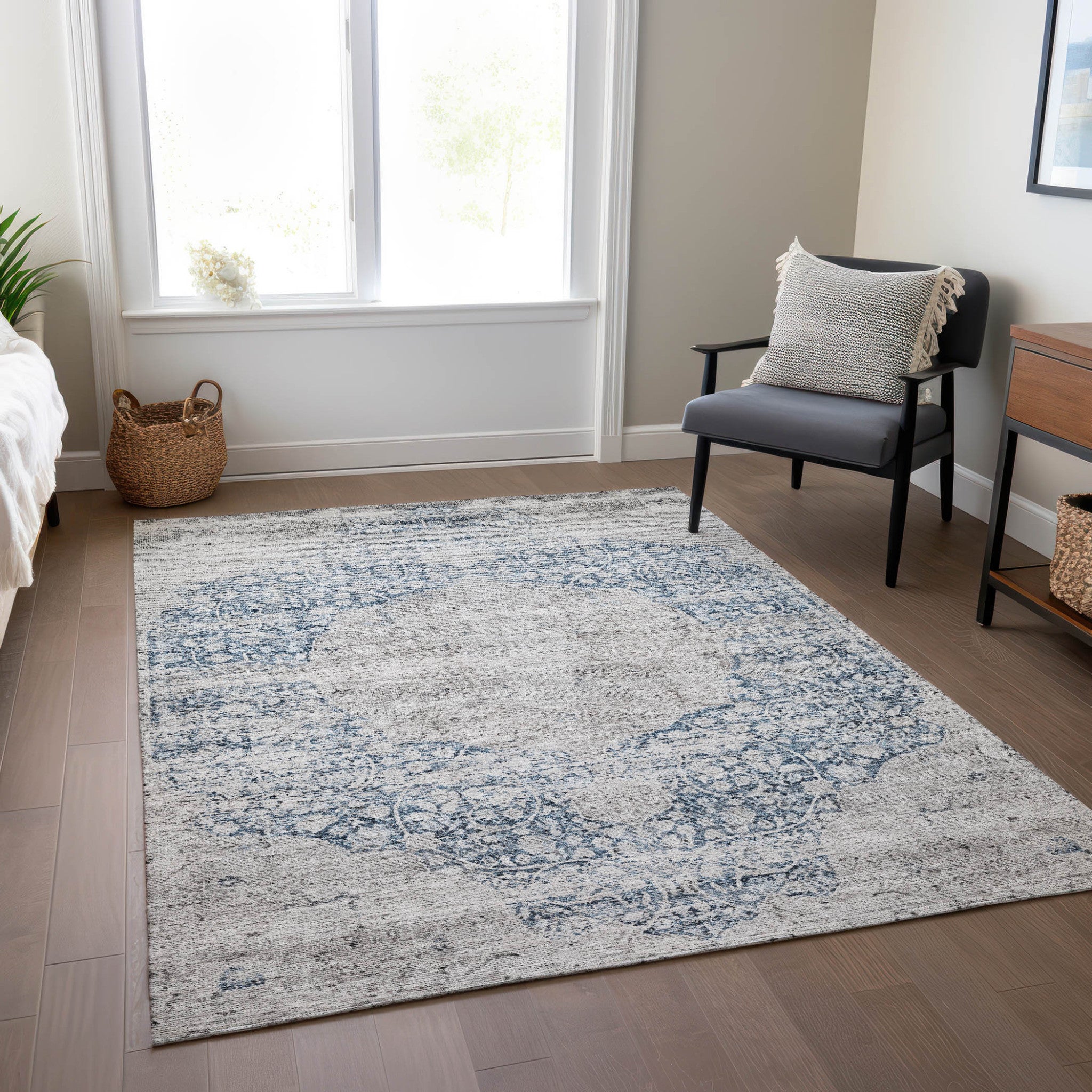 8' X 10' Blue And Ivory Oriental Washable Indoor Outdoor Area Rug